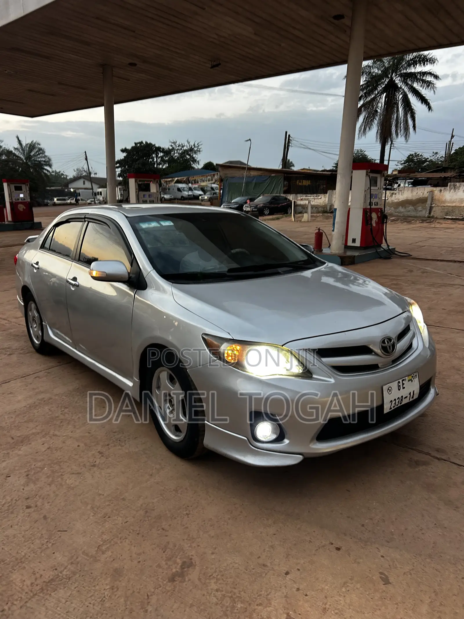 Toyota Corolla 2012 Silver
