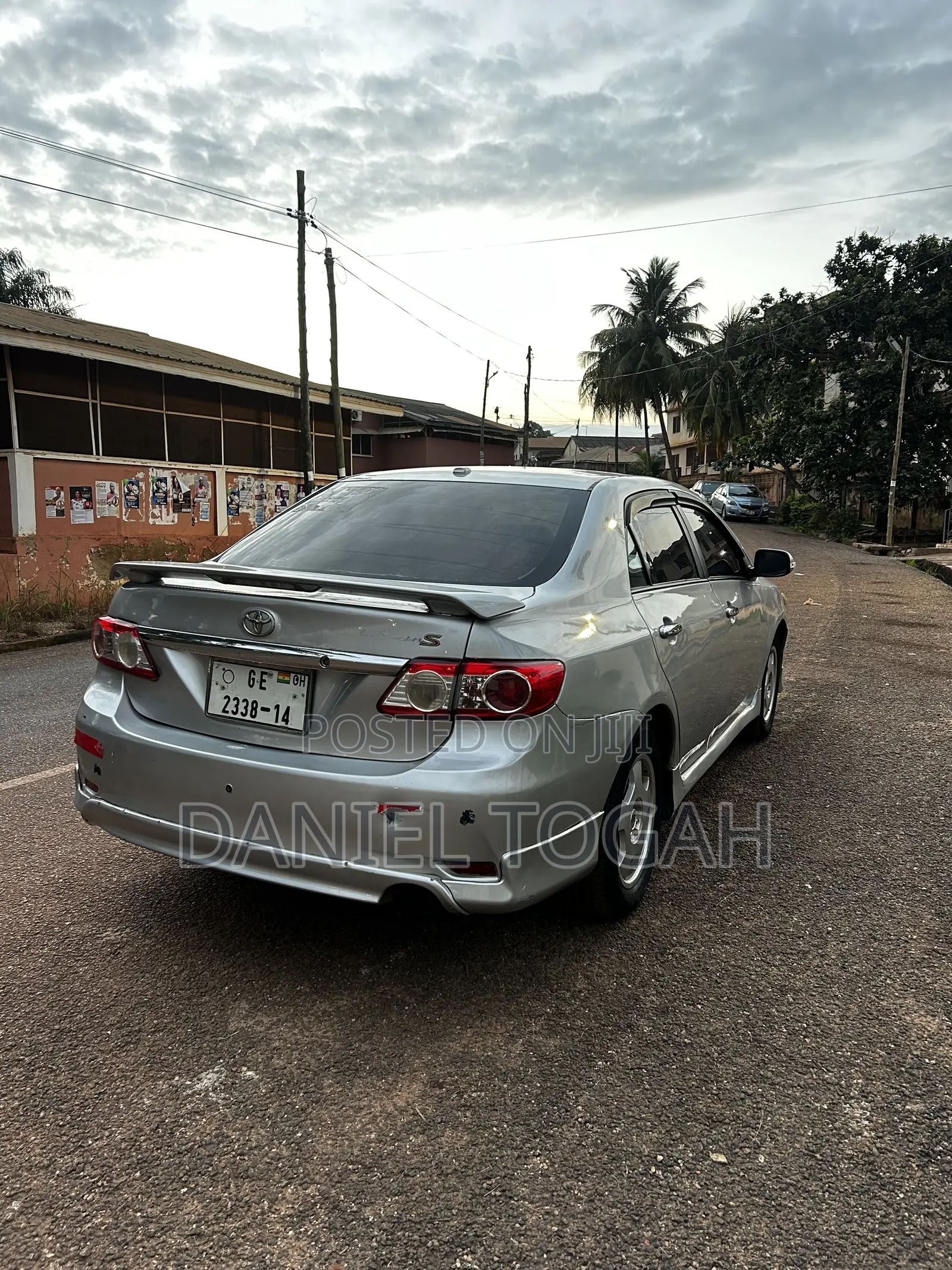 Toyota Corolla 2012 Silver