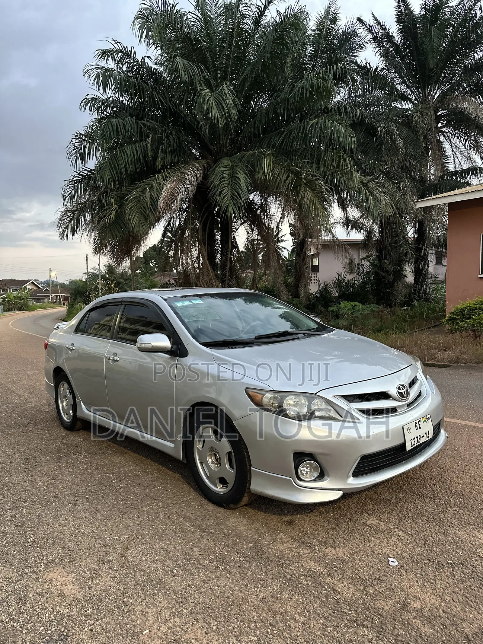 Toyota Corolla 2012 Silver