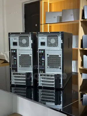 Desktop Computer Dell Precision 3000 24GB Intel Core i7 HDD+SSD 750GB