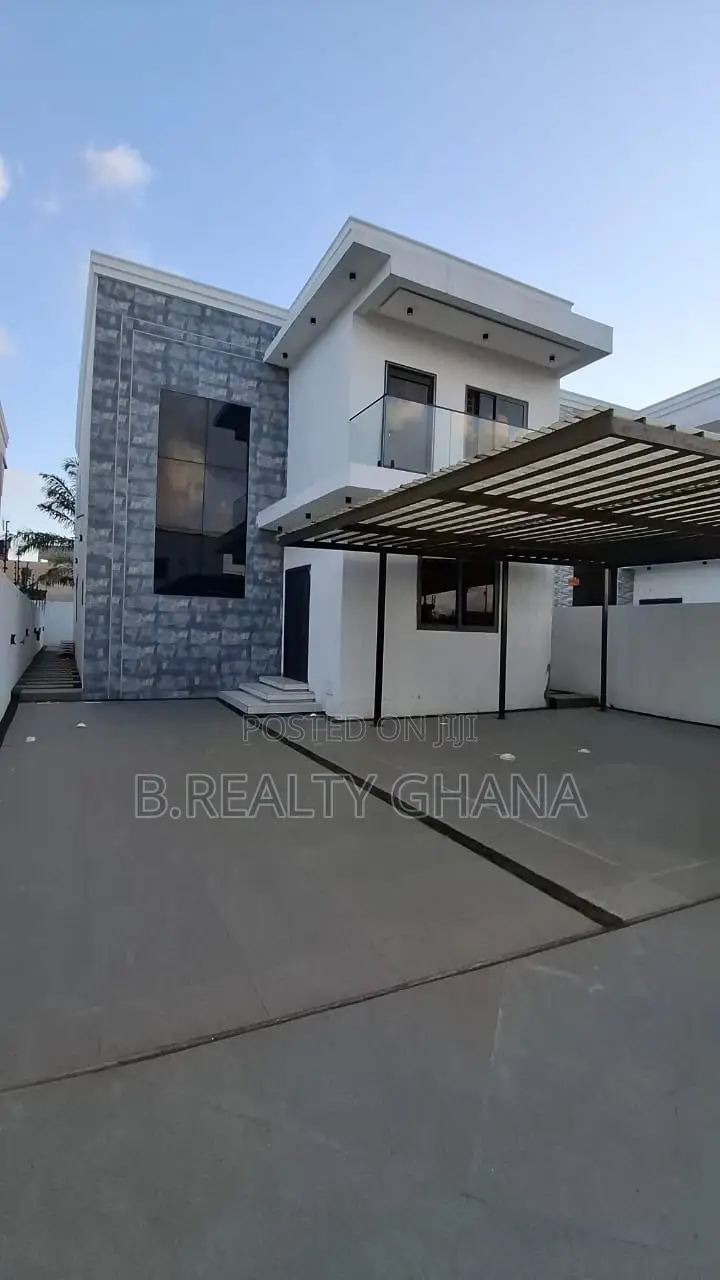 4bdrm House in Baatsona Total for sale