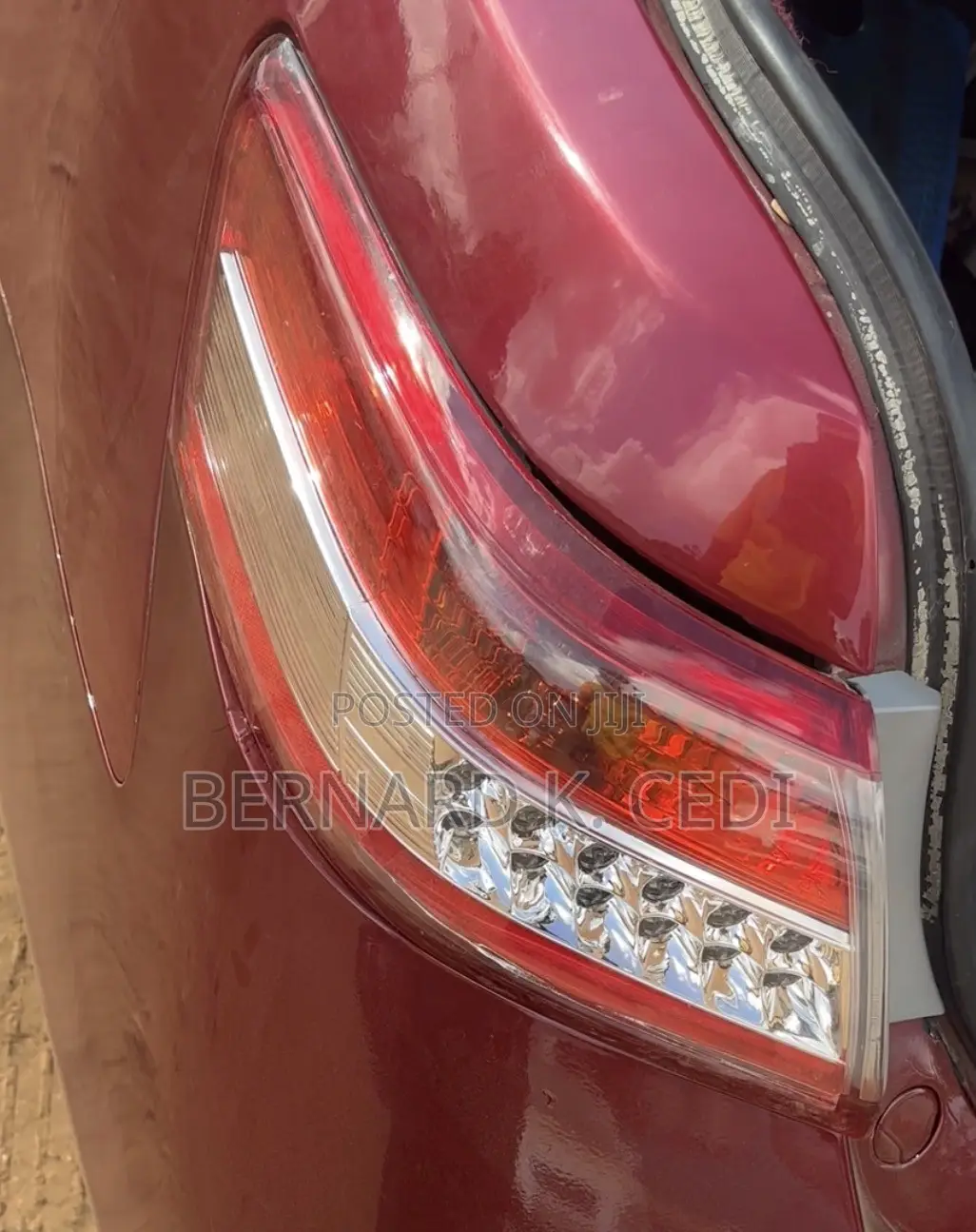 Toyota Camry 2011 Tail Lights ( Right Side)