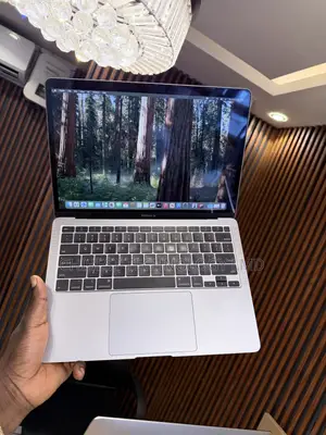 Laptop Apple MacBook Air 2020 8GB Intel Core i3 SSD 256GB