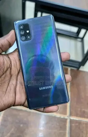 New Samsung Galaxy A71 128 GB Black