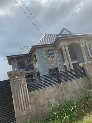 5bdrm House in Nsawam Adoagyiri Municipal for sale