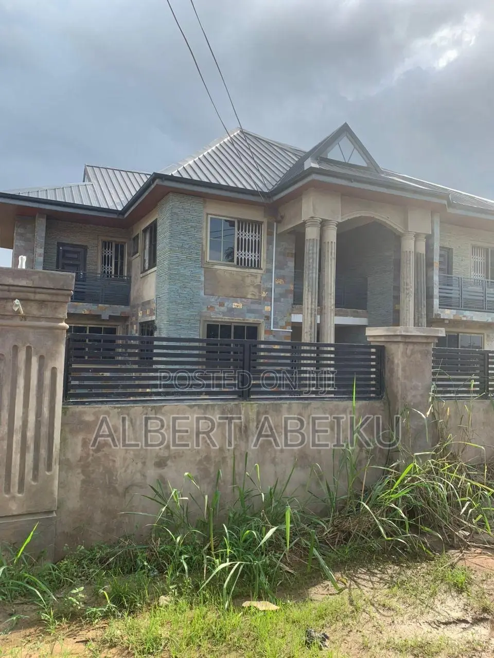 5bdrm House in Nsawam Adoagyiri Municipal for sale