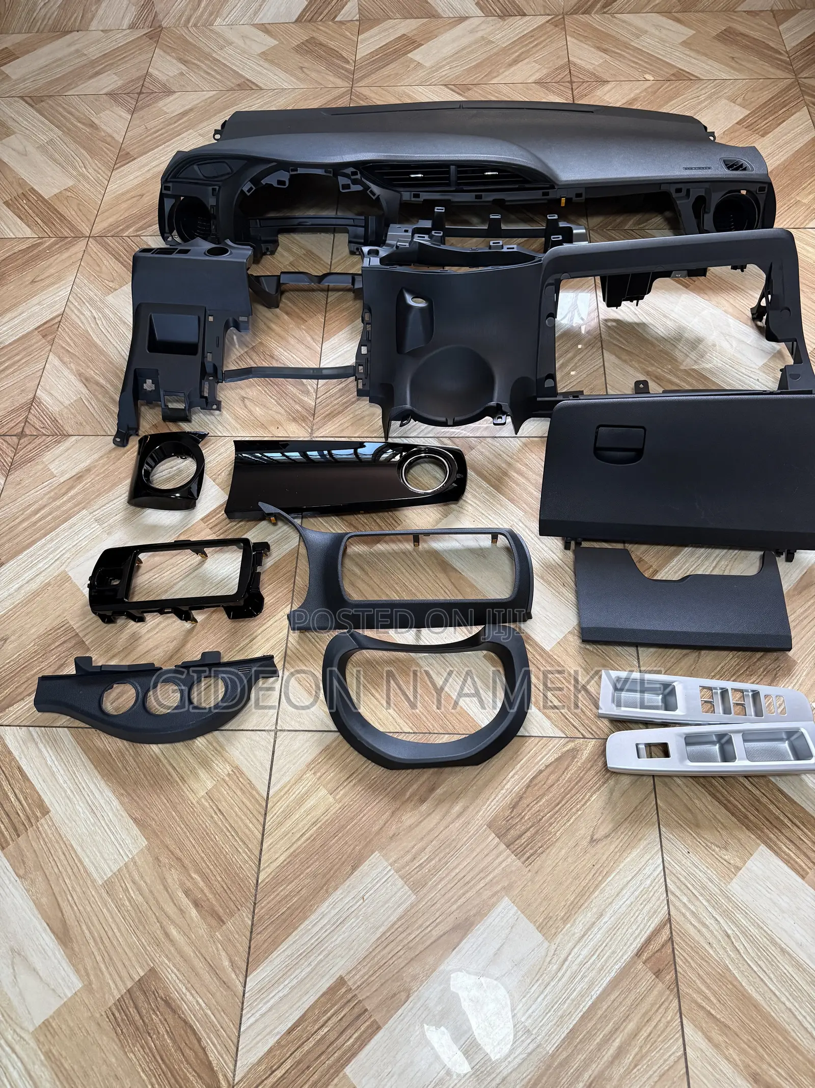 Toyota Vitz 2016 Dashboard
