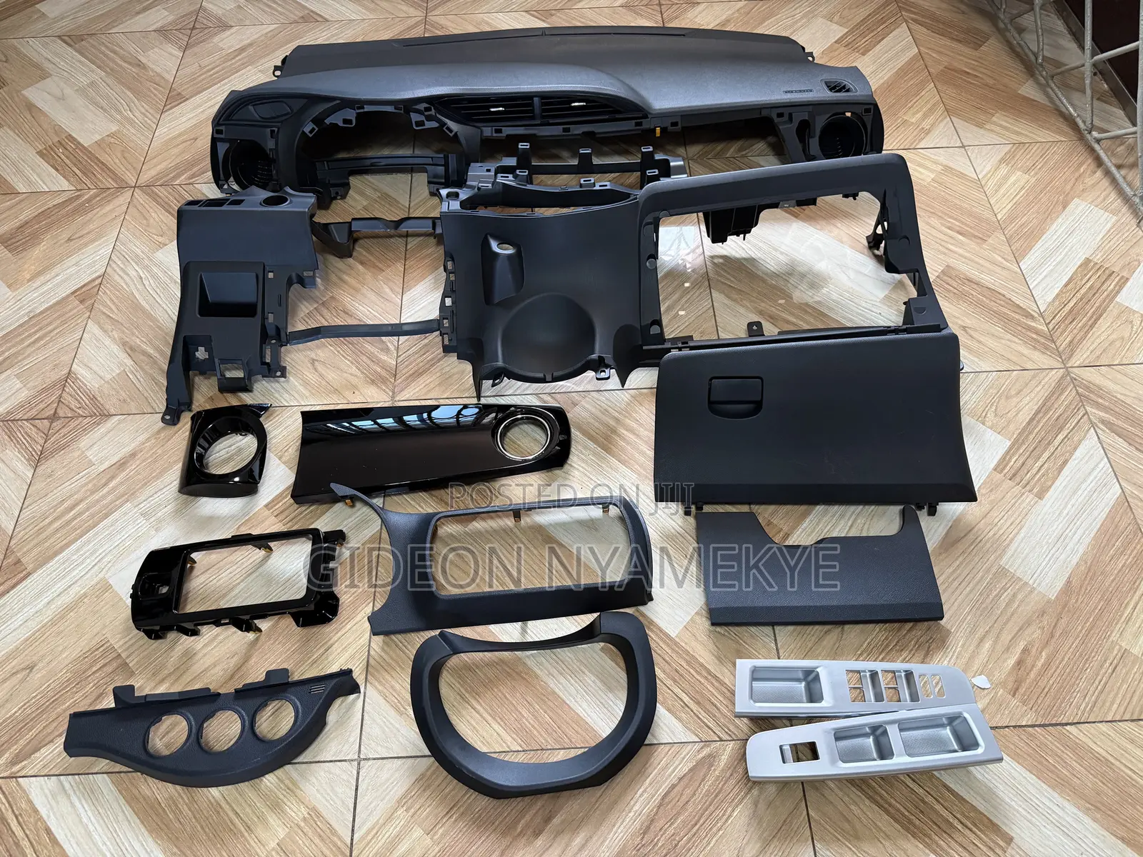 Toyota Vitz 2016 Dashboard