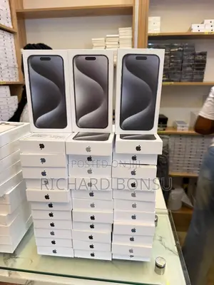 New Apple iPhone 15 Pro 256 GB Black