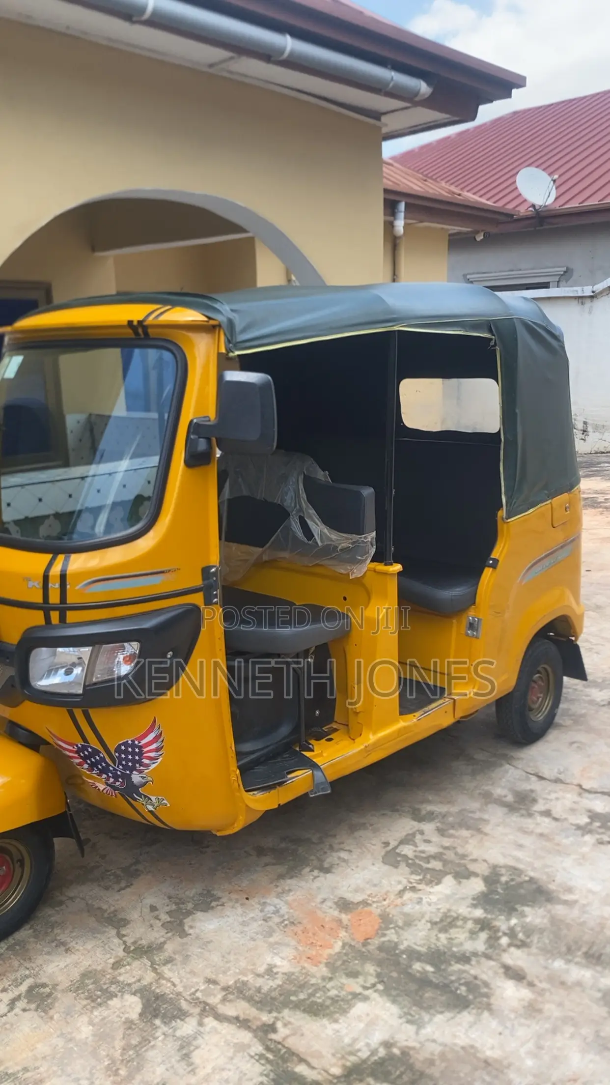 TVS King Deluxe Plus iTouch Start 2026 Yellow