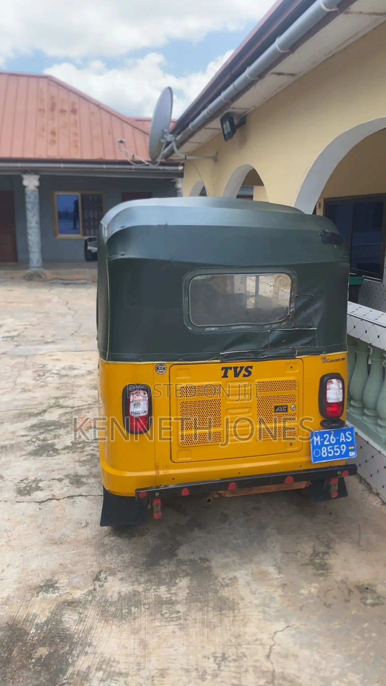 TVS King Deluxe Plus iTouch Start 2026 Yellow