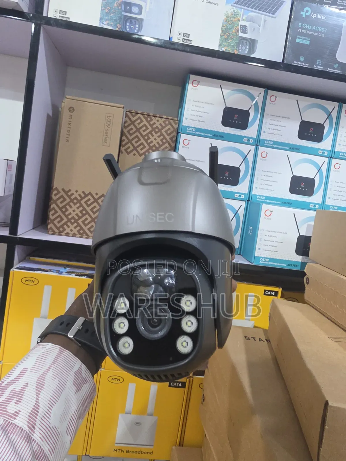 V380 Pro 4G Solar CCTV Camera