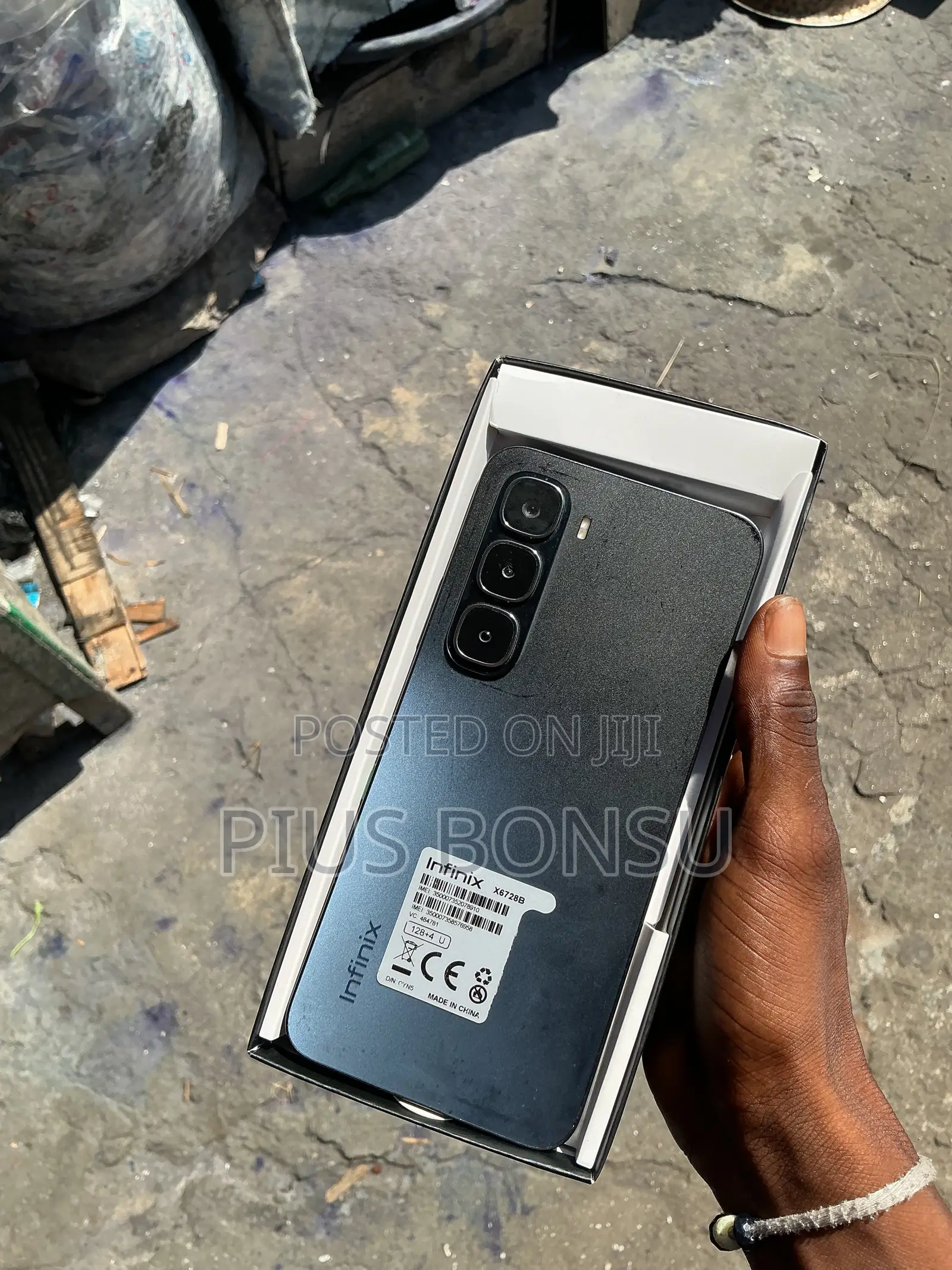 Infinix Hot 60 128 GB Black