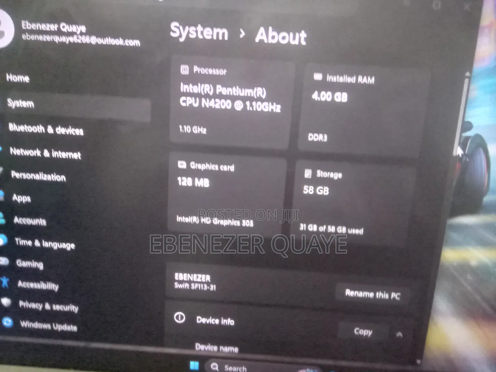 Laptop Acer Swift 1 4GB Intel Pentium SSHD+SSD 60GB