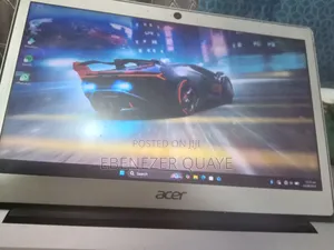 Laptop Acer Swift 1 4GB Intel Pentium SSHD+SSD 60GB