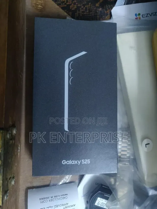 New Samsung Galaxy S25 256 GB Black