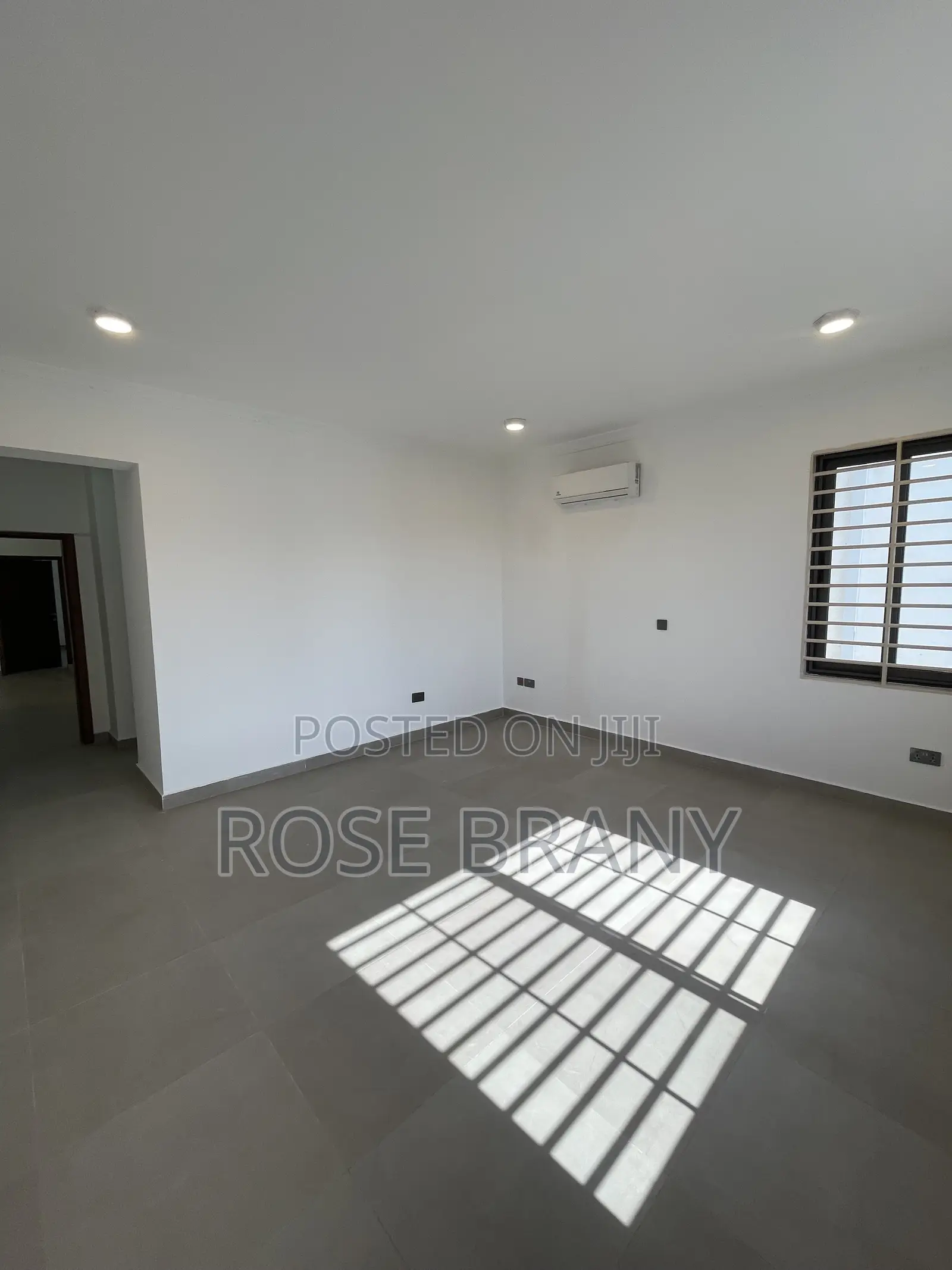 5bdrm House in Tseaddo, Accra Metropolitan for sale