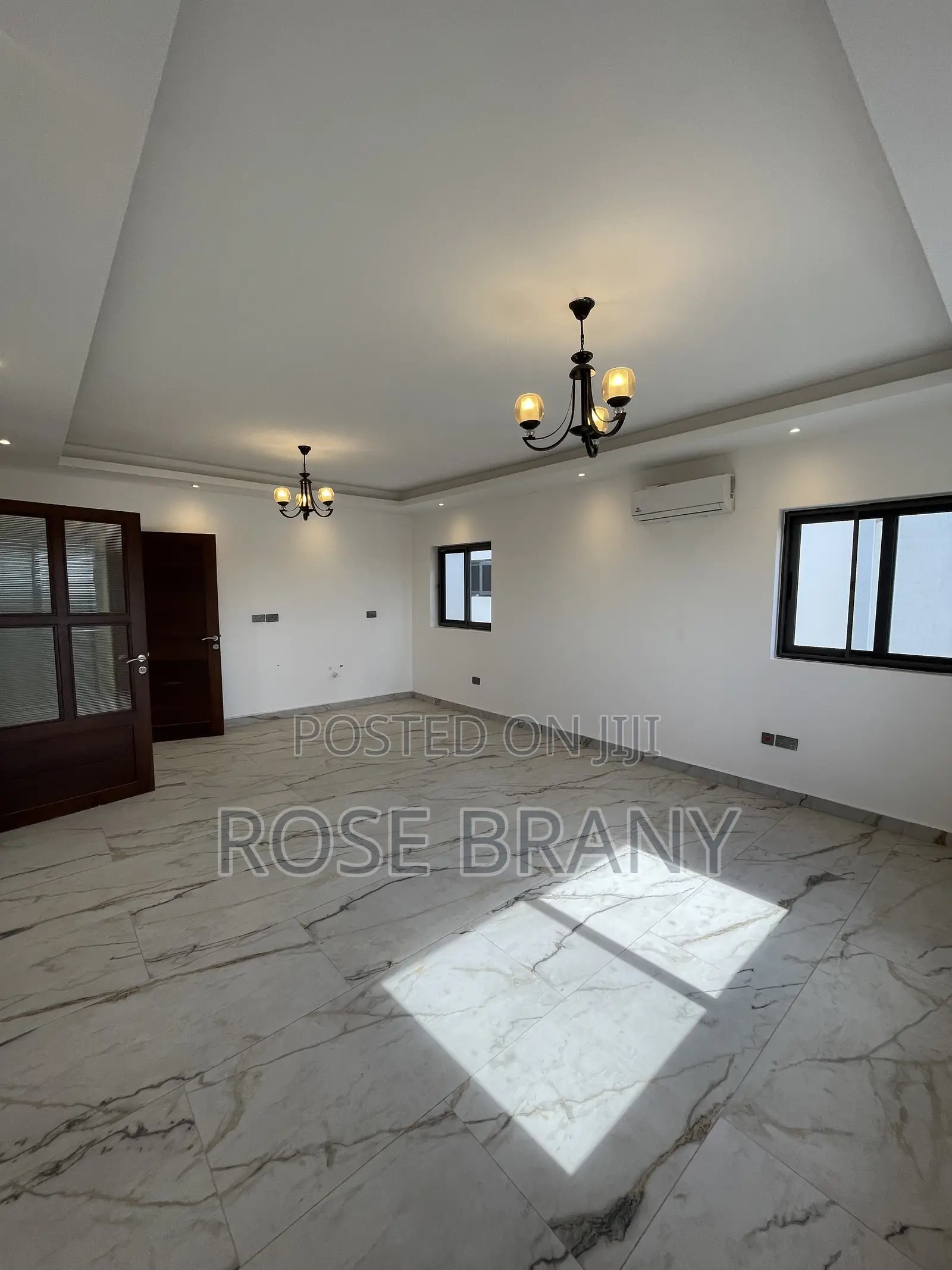 5bdrm House in Tseaddo, Accra Metropolitan for sale