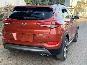 Hyundai Tucson Sport AWD 2017 Orange