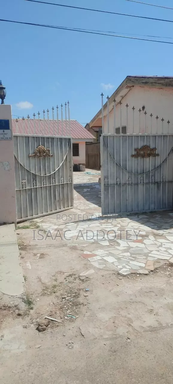 1bdrm Apartment in Spintex 18 Block, Baatsona Total for rent