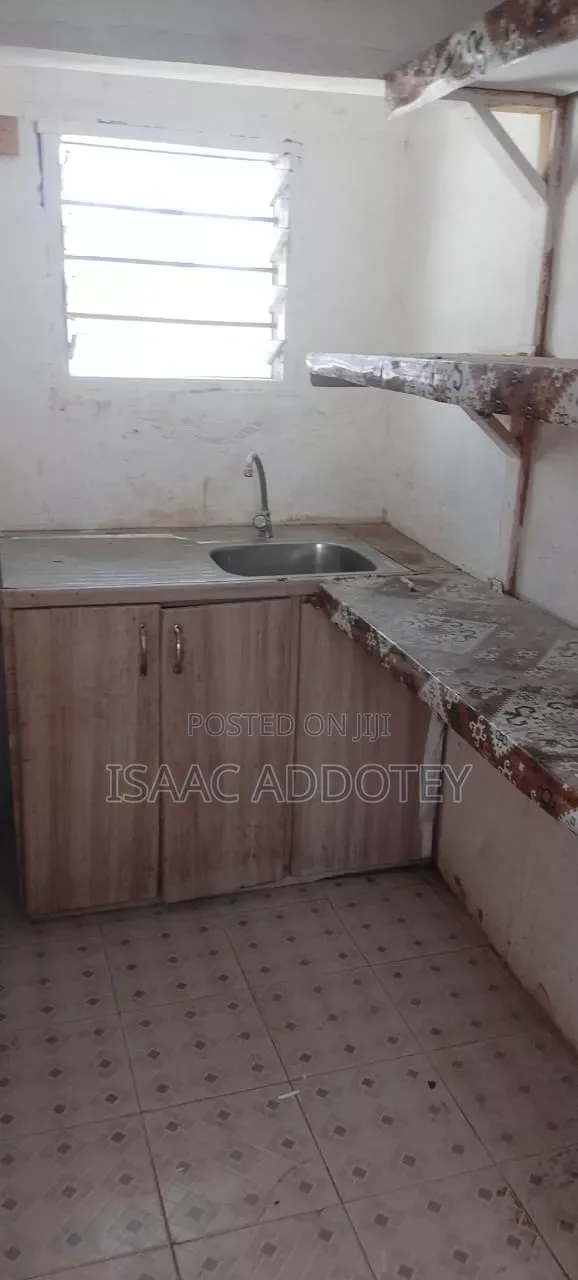 1bdrm Apartment in Spintex 18 Block, Baatsona Total for rent