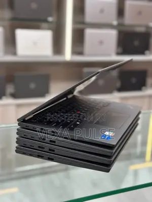 Laptop Lenovo ThinkPad x13 Yoga 16GB Intel Core i5 SSD 512GB