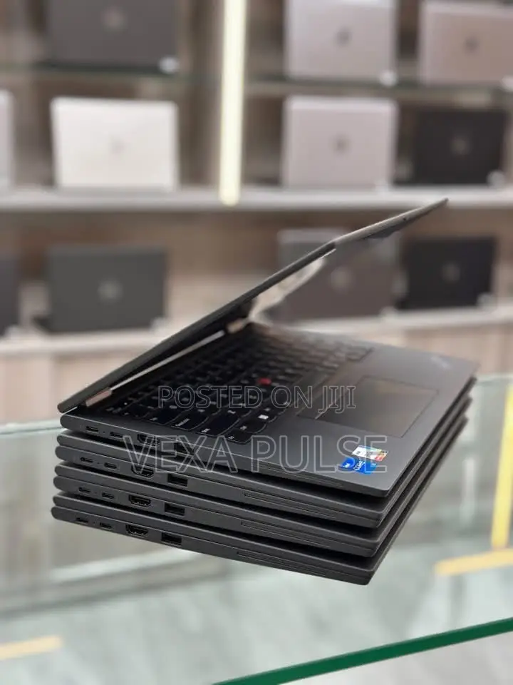 Laptop Lenovo ThinkPad x13 Yoga 16GB Intel Core i5 SSD 512GB