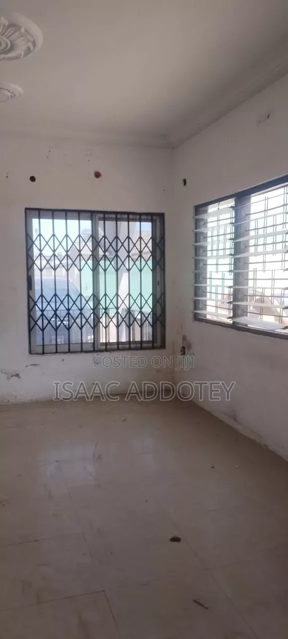 1bdrm House in Spintex 18 Block, Baatsona Total for rent