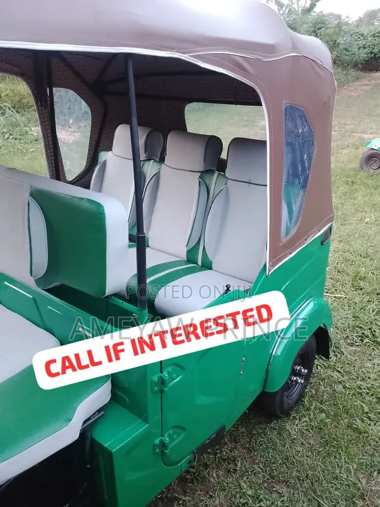 Bajaj RE 2026 Green