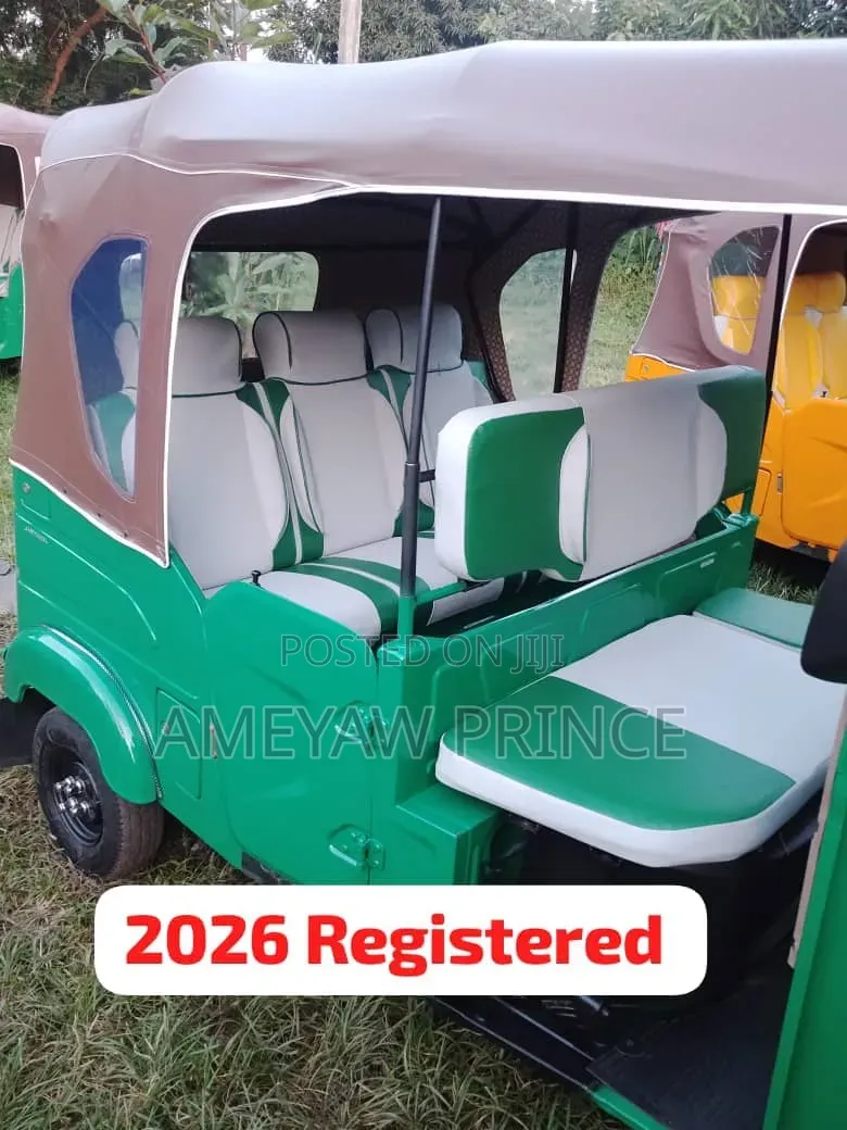 Bajaj RE 2026 Green