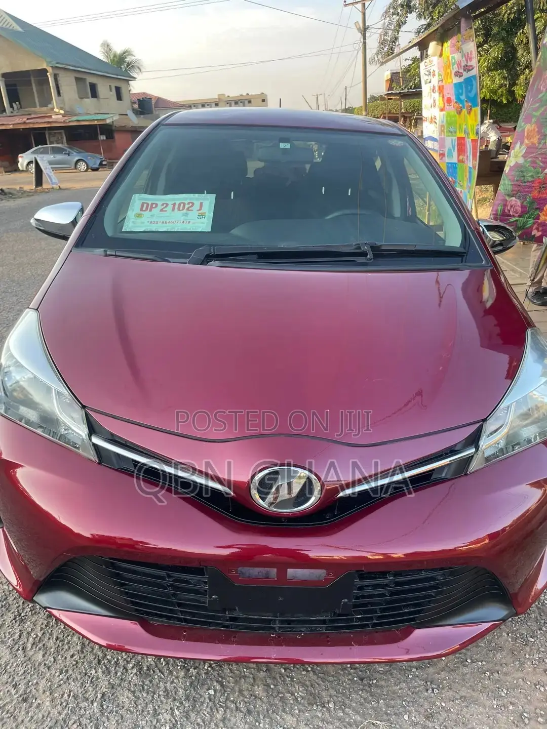 Toyota Vitz 2015 Burgundy