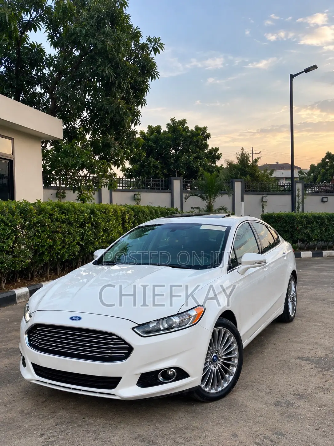 Ford Fusion Titanium AWD 2016 White