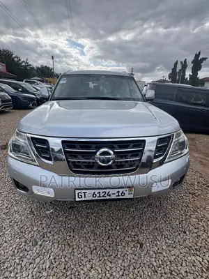 Nissan Patrol 2016 Silver