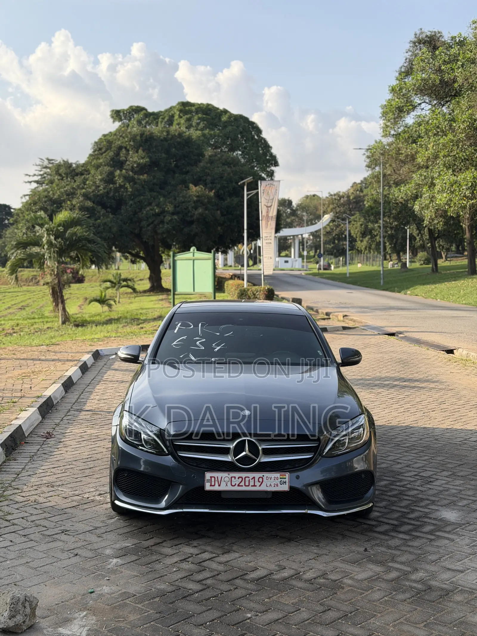 Mercedes-Benz C300 Base 4Matic Sedan AWD (2.0L 4cyl 7A) 2016