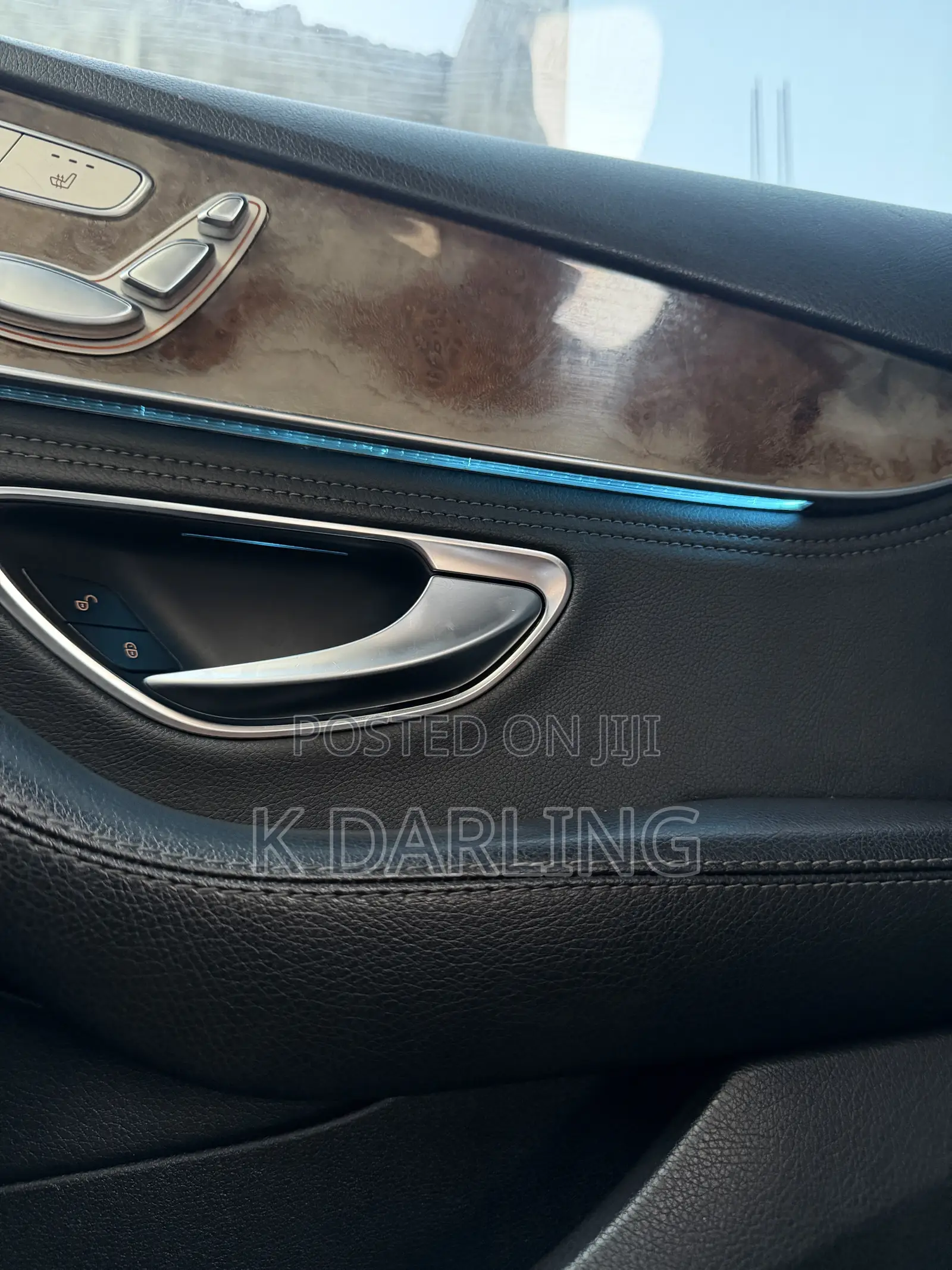 Mercedes-Benz C300 Base 4Matic Sedan AWD (2.0L 4cyl 7A) 2016