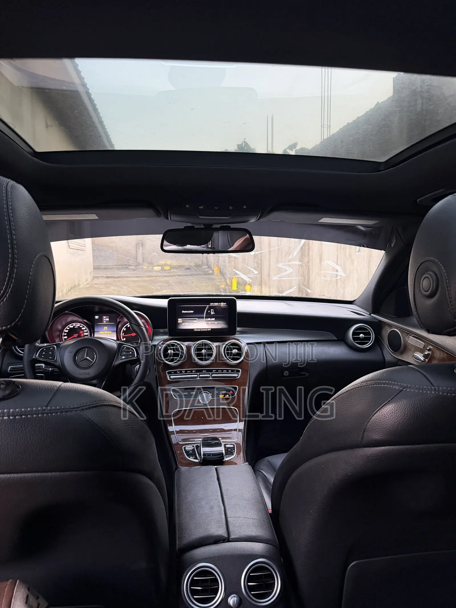 Mercedes-Benz C300 Base 4Matic Sedan AWD (2.0L 4cyl 7A) 2016
