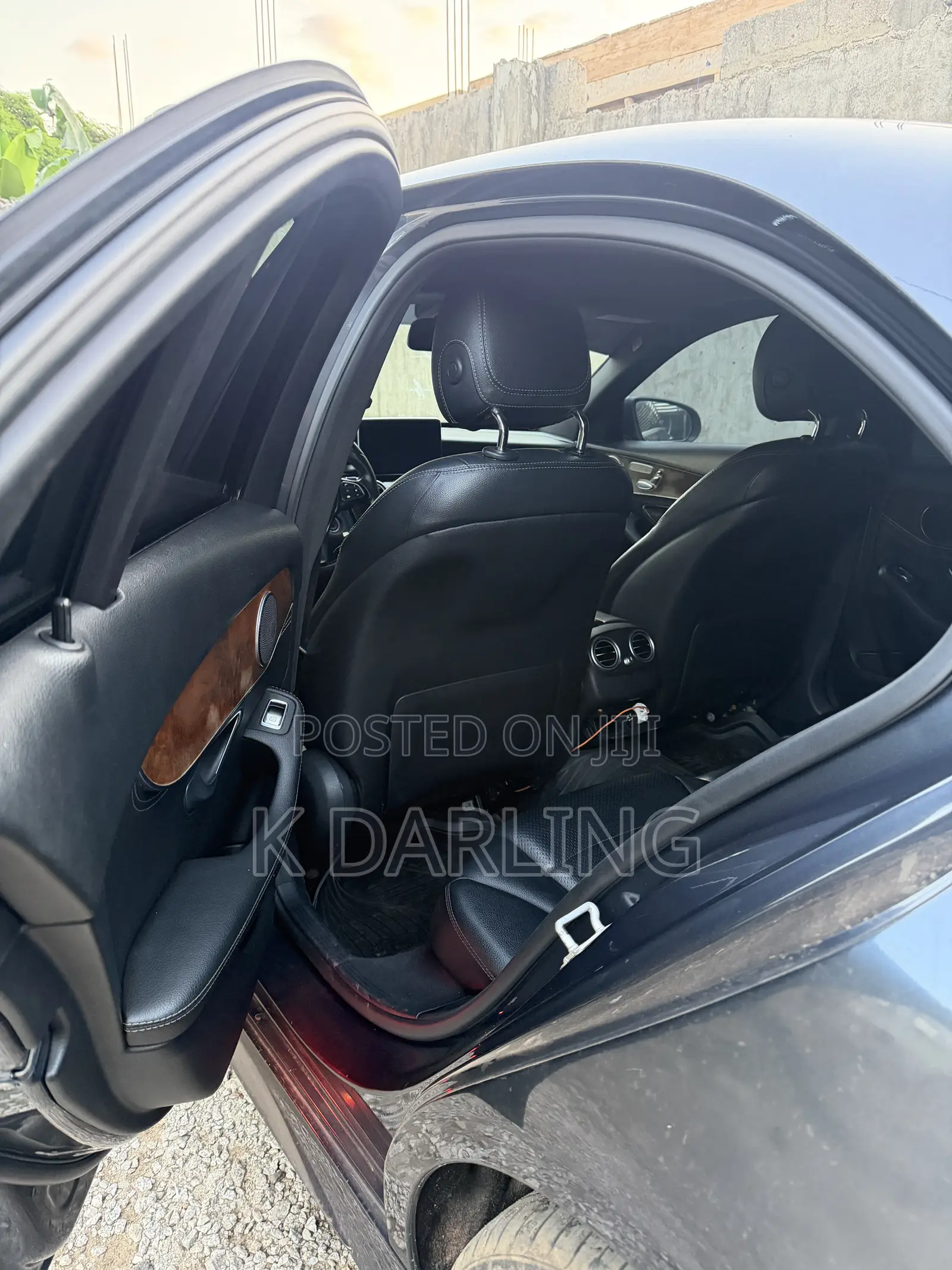 Mercedes-Benz C300 Base 4Matic Sedan AWD (2.0L 4cyl 7A) 2016
