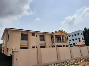 9bdrm Duplex in Shalom Estate, for sale