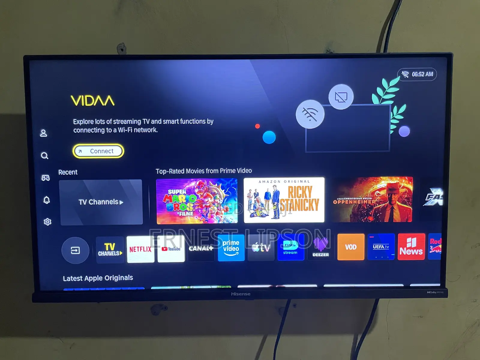 Hisense 32 Inches Smart Television