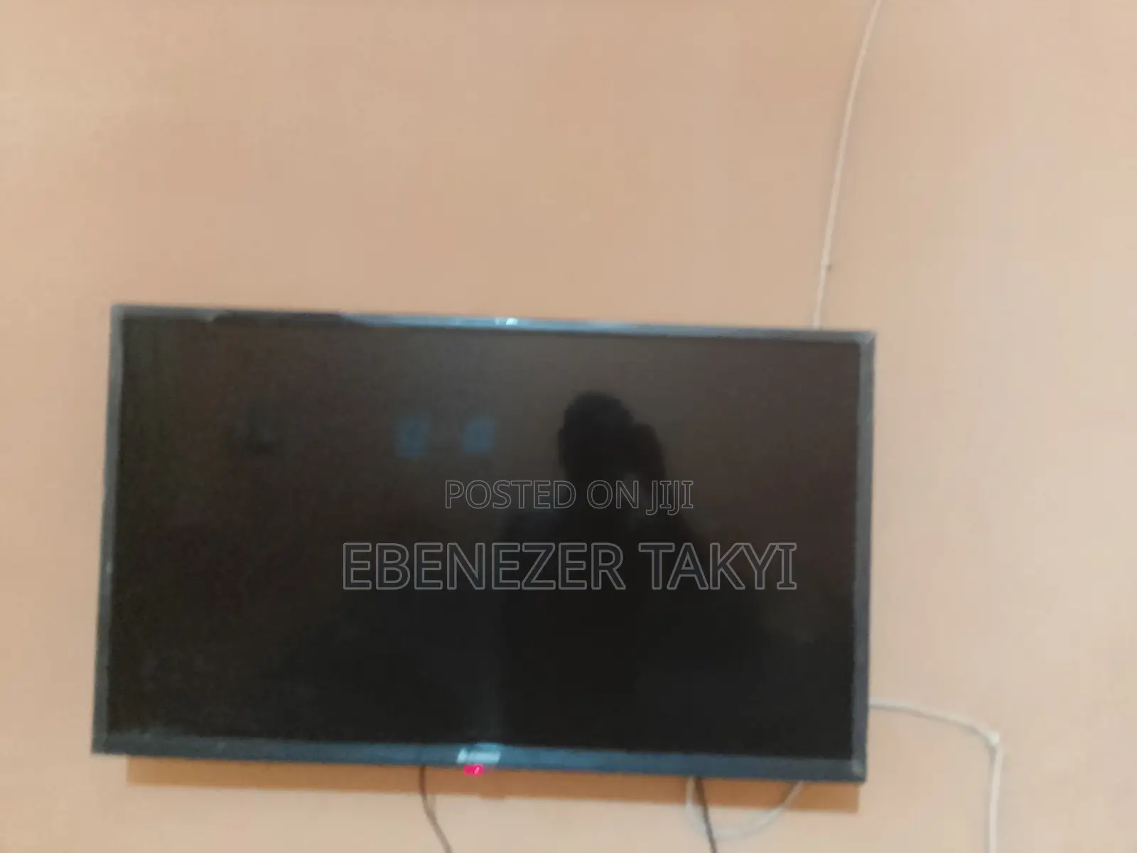 Nasco 32 Inches TV