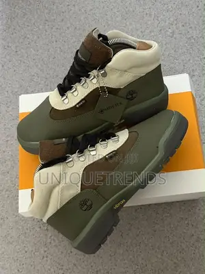 TIMBERLAND Waterproof Gore-Tex Field Boot Mid (Green)