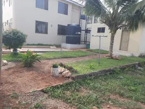 9bdrm Duplex in Shalom Estate, for sale