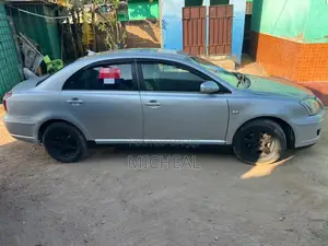 Toyota Avensis 2009 Silver