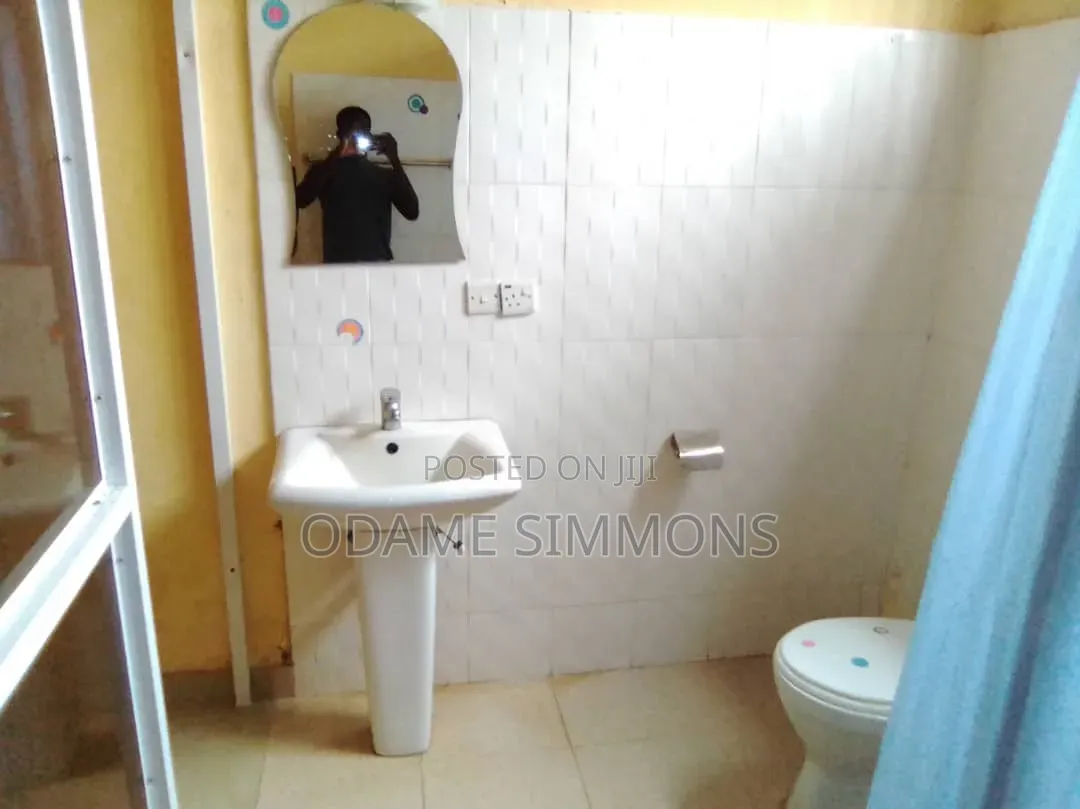 9bdrm Duplex in Shalom Estate, for sale