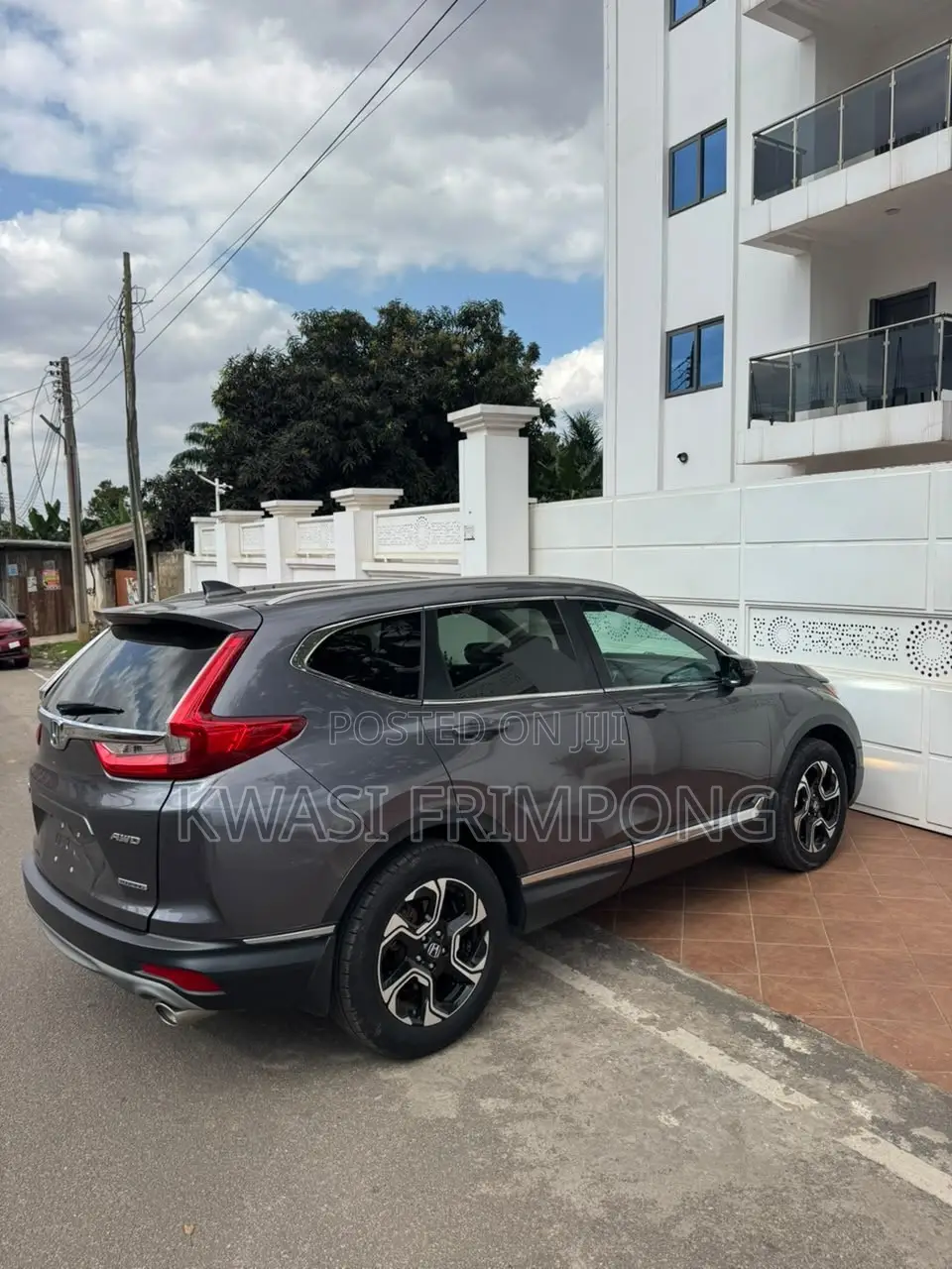Honda CR-V Touring 4dr SUV (1.5L 4cyl CVT) 2017 Gray
