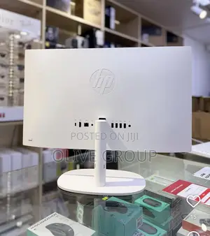New HP 200 G4 22 All-in-One 8GB Intel Core i3 SSD 512GB