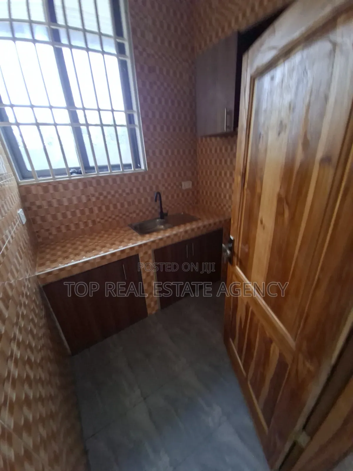 1bdrm Apartment in 150, Ga East Municipal for rent