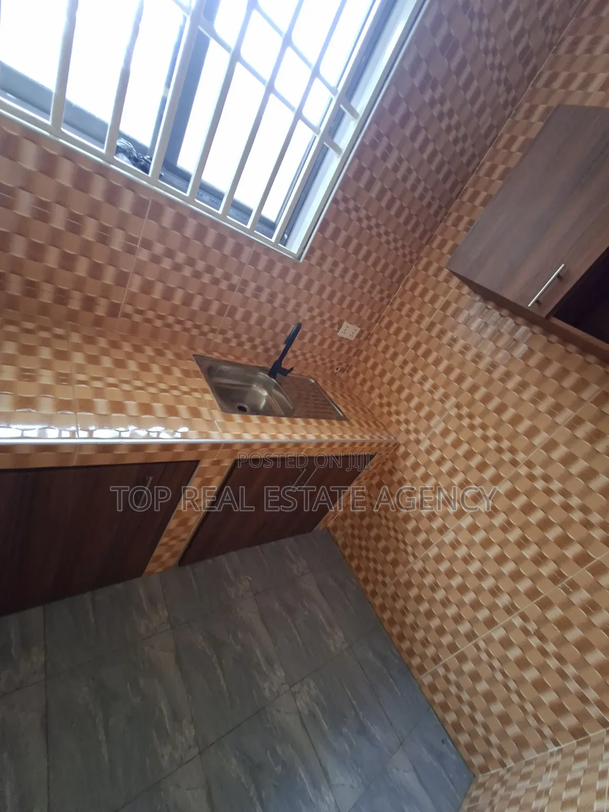 1bdrm Apartment in 150, Ga East Municipal for rent
