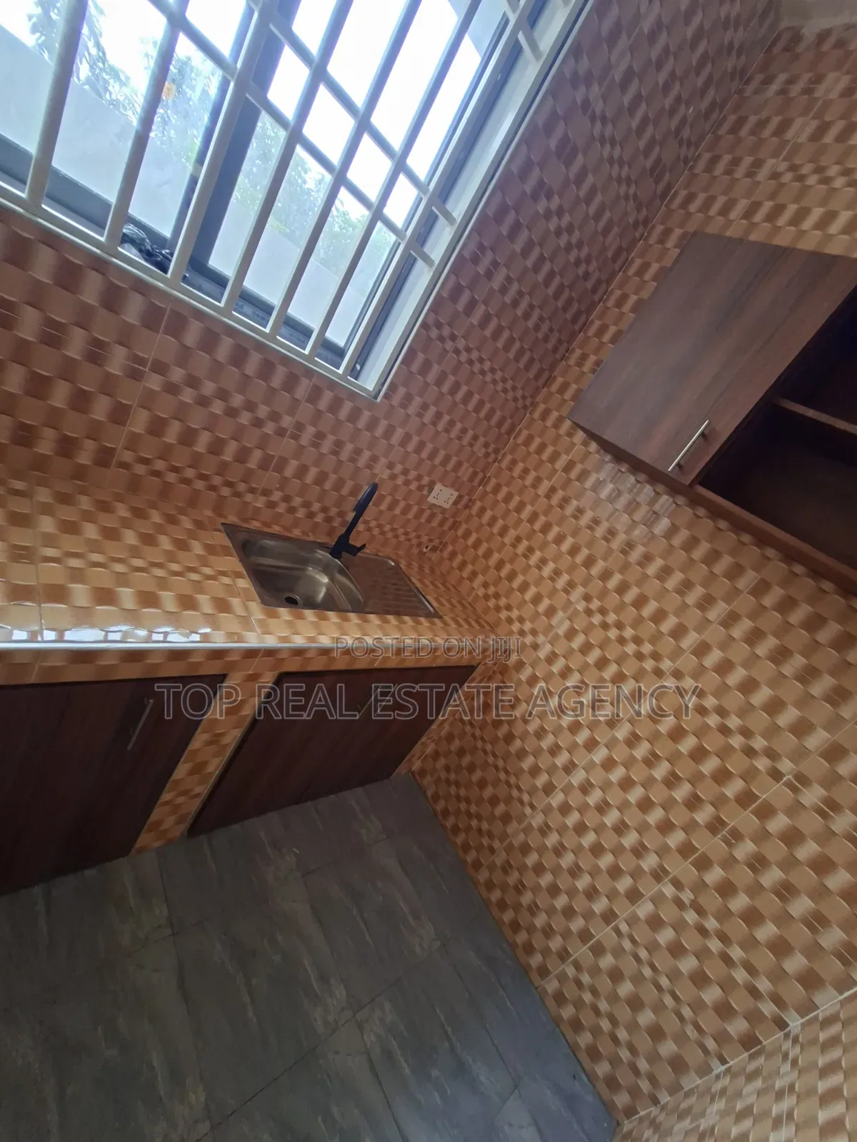1bdrm Apartment in 150, Ga East Municipal for rent