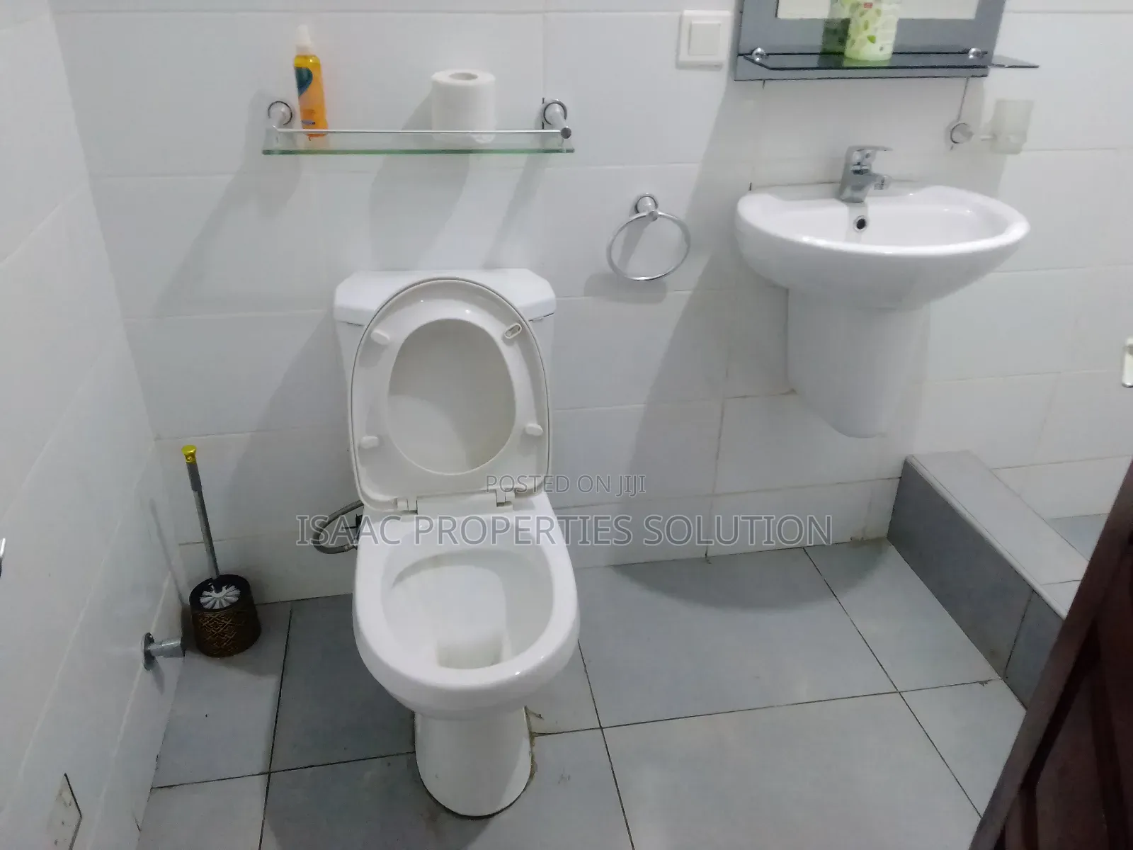 4bdrm Apartment in Isaac Properties, Shama Ahanta East Metropolitan